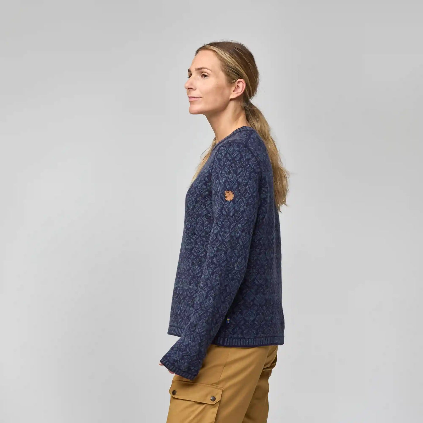 Snow Round Neck Sweater W